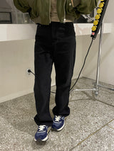 Leon straight black jean 