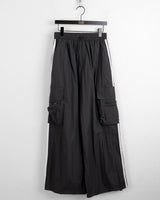 Shabe Side Line Coloring Nylon Two-Way String Long Cargo Pants