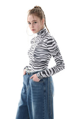ゼブラタートルネック/ZEBRA TURTLENECK