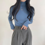 サムホールスリーブタートルネックTシャツ / Thumbhole Sleeve Turtleneck T-Shirt