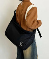 STACK LOGO MESSENGER BAG