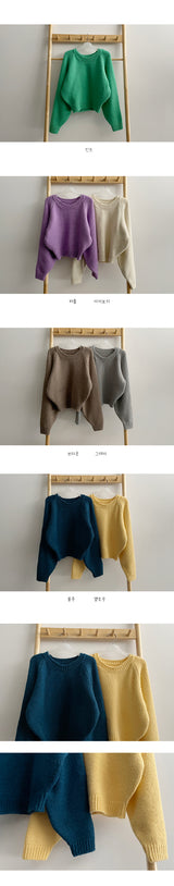 ガーリングラグランハーフクロップドラウンドニットウェア / Garing Raglan Half Cropped Round Knitwear