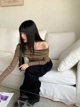 イクストライプボタンスリットオフショルダー長袖Tシャツ