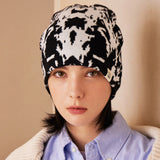 VA Spread Square Jacquard Beanie / White