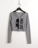 ホックビーズホルタートングプリント長袖Tシャツ / hook beaded halter thong print long sleeve t-shirt