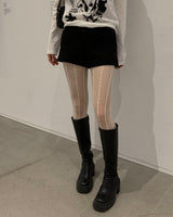 Low wool shorts