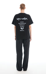 スローガンTシャツ