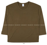 シンプルUネックTシャツ