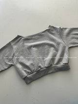 リボンブローチセットオフショルダースウェットシャツ