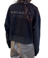 エンボスクロップドスウェット / Emboss Cropped Sweat-BLACK