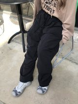 インテンポワンタックナイロンパンツ