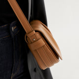 PLEATS FLAP BAG_CARAMEL