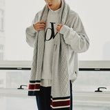ケーブルニットロゴマフラー/CABLE KNIT LOGO MUFFLER_LIGHT GREY