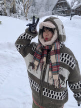 Shiroi check muffler 