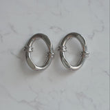 [Aespa Winter, Karina Piercing] Knotted Oval Ring Piercing - Silver Color