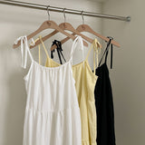 [Adjusting the strap] cancan sleeveless dress