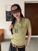 ビゼンY2Kレタリングスナップボタンリブクロップド半袖Tシャツ / Vizen Y2K Lettering Snap Button Ribbed Cropped Short-Sleeved T-Shirt