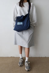 messenger bag (navy blue)