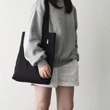 Twill simple line bag - black
