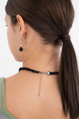 ウールニットユニークオブジェクトネックレス/Wool black knit with unique objects necklace