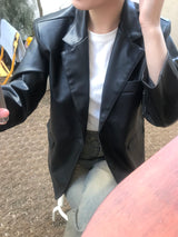 Noir leather jacket