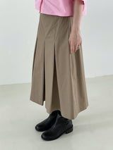 Simple round long boots