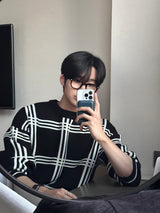 ブレークチェッカードオーバーサイズフィットラウンドニットウェア / Blake Checkered Oversized Fit Round Knitwear (3 colors)