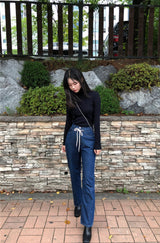 セミワイドフィットストリングポイントダークデニムパンツ/JEON SO MIN SEMI-WIDE FIT STRING POINT DARK DENIM PANTS [17708]