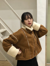 カーマインスエードマスタング