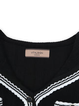 ダイアゴナルボタンニットカーディガン / Diagonal Button Knit Cardigan