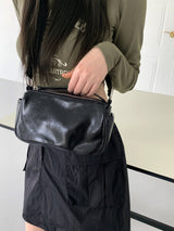 ロッケングロッシースクエアショルダークロスボディーバッグ / Loken Glossy Square Shoulder Crossbody Bag