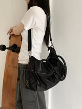 ナッツビッグジッパーポケットブラックショルダーバッグ / Nuts big zip pocket black shoulder bag