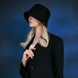 Label drop over fit bucket hat BLACK