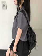 バオポケットVネックオープンカラークロップド半袖シャツ / Bao pocket V-neck open collar cropped short-sleeved shirt