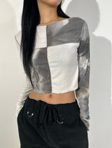 Printed patch long sleeve knit
