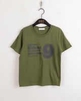 ドップラーナンバーナインレタリングセミクロップ半袖Tシャツ/Doppler Number Nine Lettering Semi-cropped Short Sleeve T-shirt