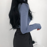 FINGER HOLE HIGH NECK T-SHIRT