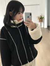 カーマインスエードマスタング