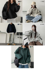 Napping turtleneck collar sweatshirt
