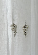 pearl grape earring - white