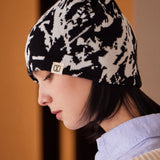 VA Spread Square Jacquard Beanie / White