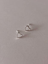[92.5silver] line heart earrings