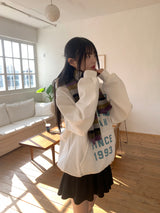 [ブラッシュドライニング] ワールドレターリングオーバーフィットフードTシャツ