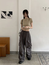 ラテムレタリングエンボスサイドシャーリングクロップ半袖Tシャツ / Latem lettering embossing side shirring crop short-sleeve T-shirt