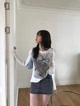 ペイズリーグラフィックラウンドネックT