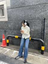ユニークなポケットニットジップアップ