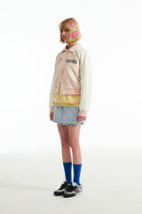 ドゥードゥルチェリースタジアムクロップジャンパー／DOODLE CHERRY STADIUM CROP JUMPER [SALMON PINK]