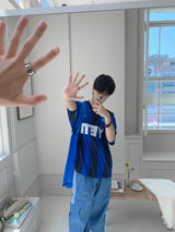 イェティVネックショートスリーブTシャツ