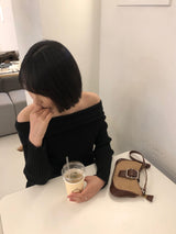 ドレープフェミニンショルダーコルギニット