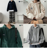 クリートエンブロイダリーフリースセミジップアップフーディ